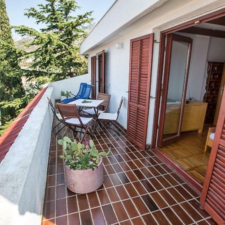 Penthouse Karlobag Apartment Exterior photo